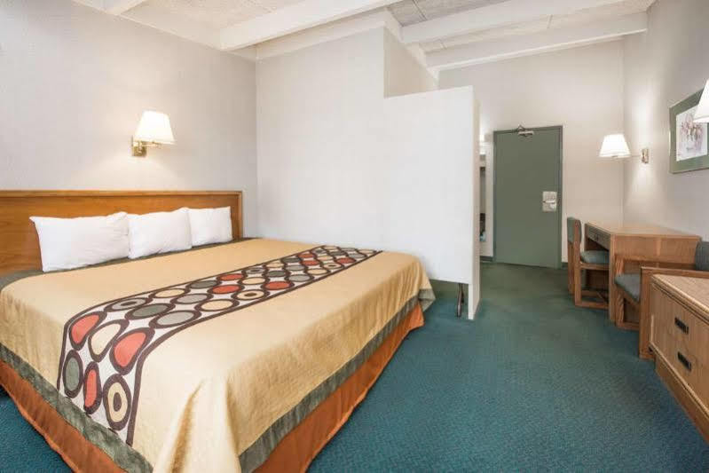 Red Roof Inn Richmond, In Ngoại thất bức ảnh